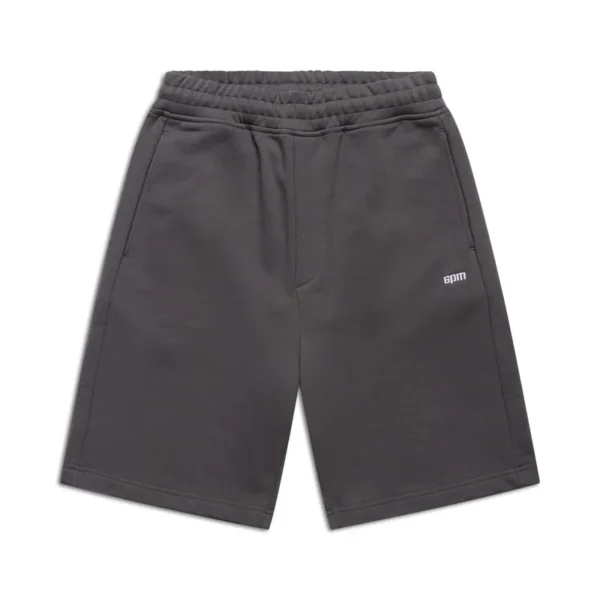 18 Uhr schwarze Shorts